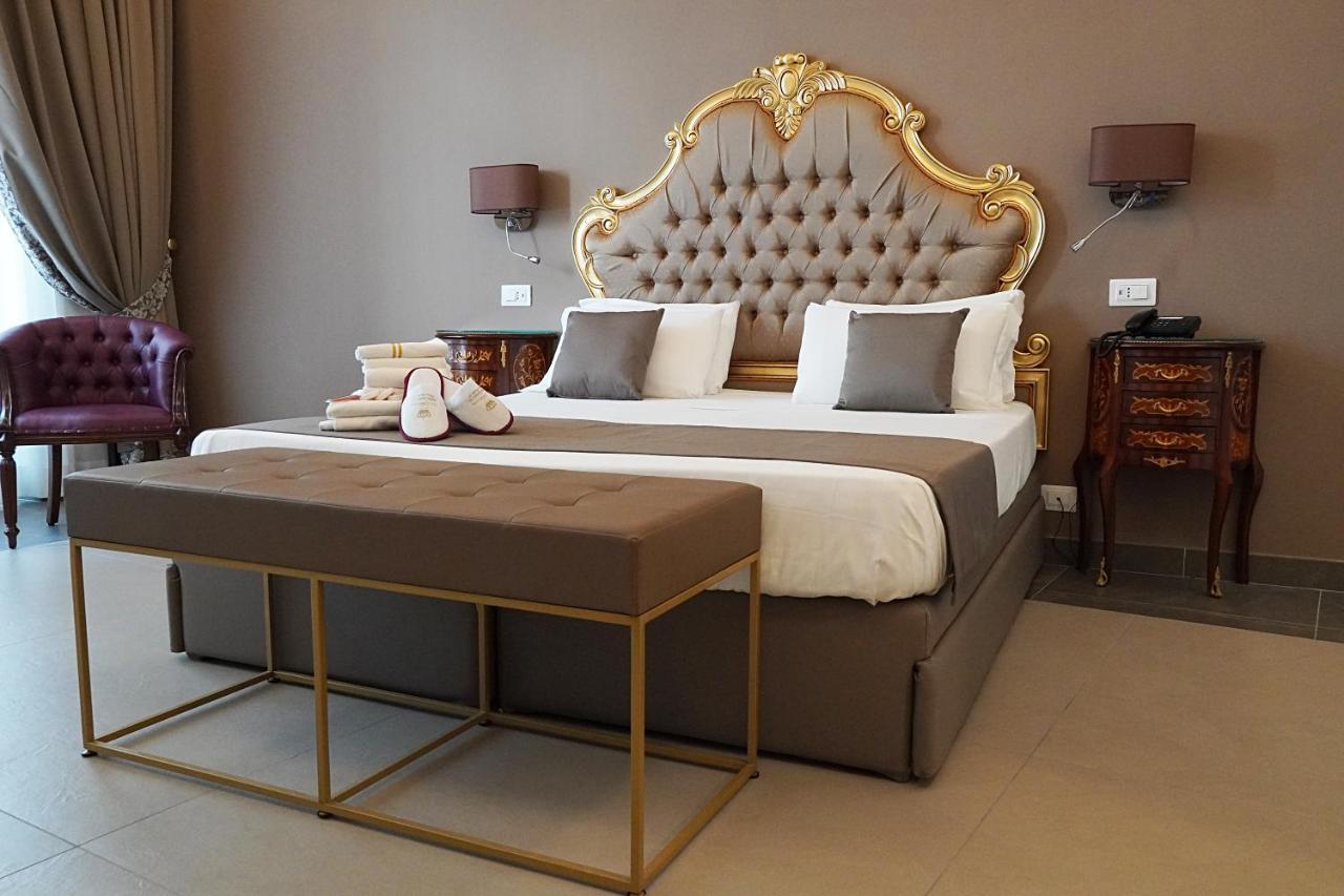 อาร์ต รีสอร์ต แกลเลอเรีย อุมแบร์โต Hotel เนเปิลส์ ภายนอก รูปภาพ