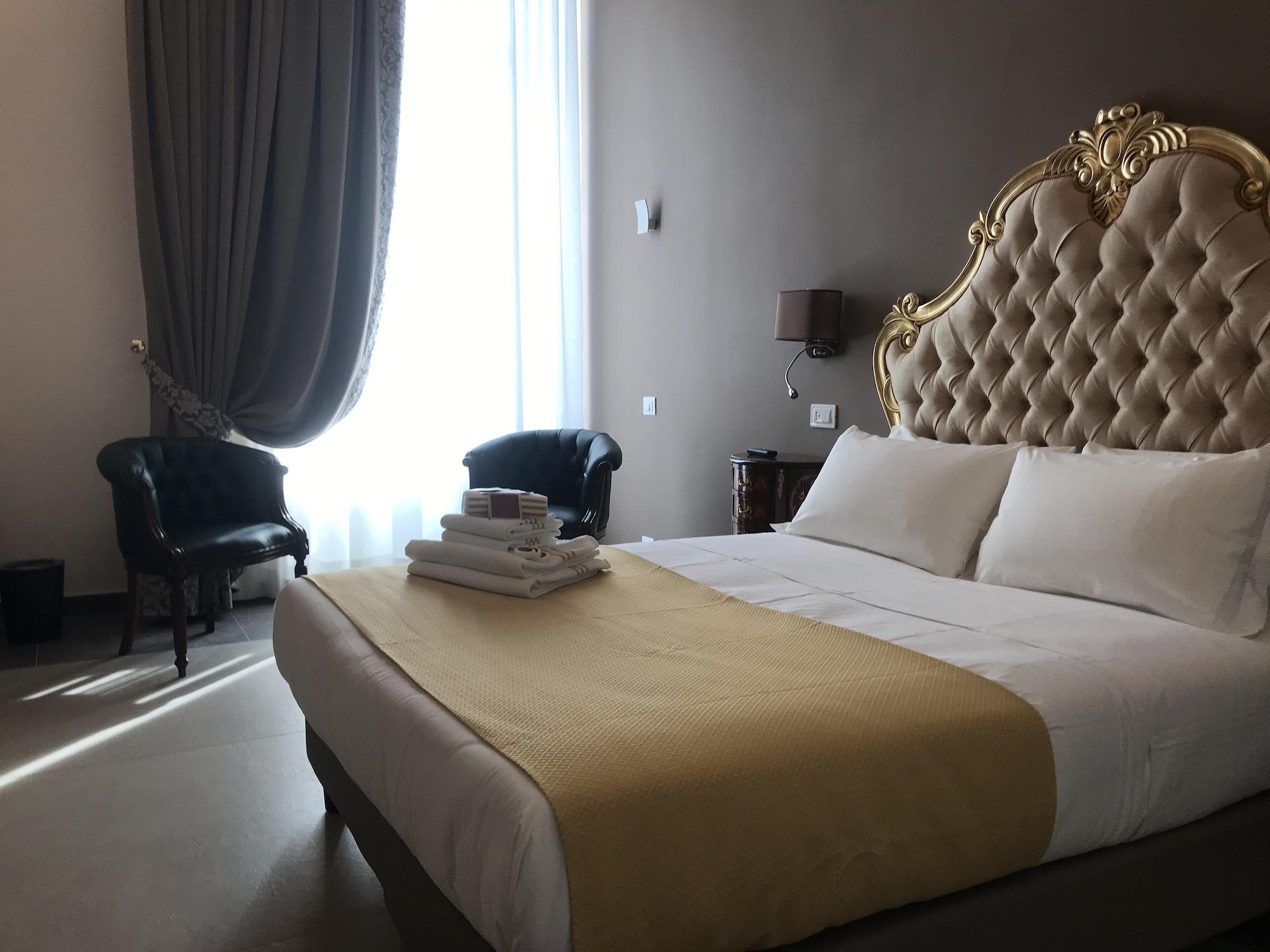 อาร์ต รีสอร์ต แกลเลอเรีย อุมแบร์โต Hotel เนเปิลส์ ภายนอก รูปภาพ